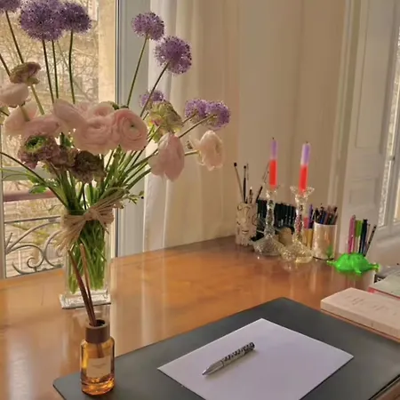 Luxury - Eiffel Tower View شقة *