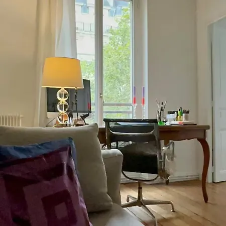 Luxury - Eiffel Tower View * باريس