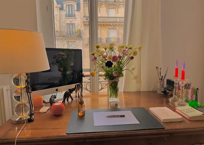 Eiffel Tower View - Traveller Award 2026 - Luxury Apartment Paris