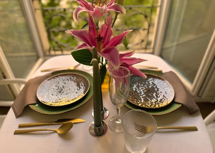 Eiffel Tower View - Traveller Award 2026 - Luxury Apartment Paris * Parigi