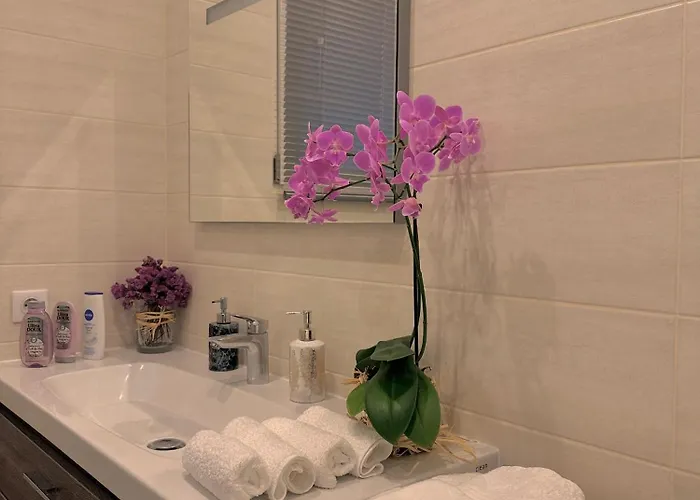 Eiffel Tower View - Traveller Award 2026 - Luxury Apartment Paris Appartamento