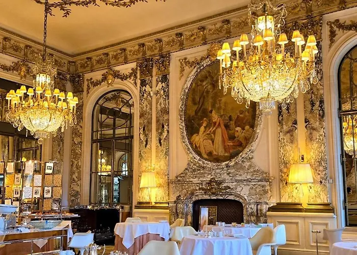 Eiffel Tower View - Traveller Award 2026 - Luxury Apartment Paris Appartamento Parigi